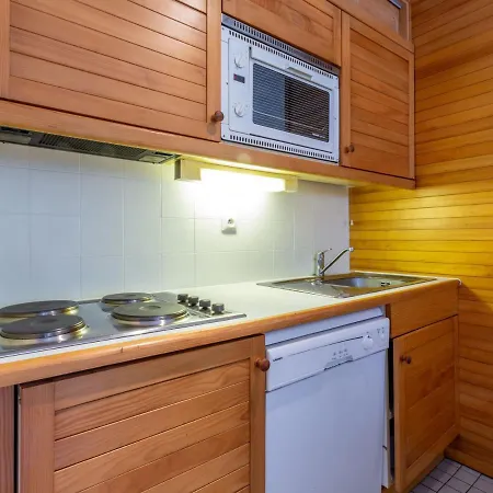 Apartment Avec Wifi Et Parking, Au Pied Des Pistes Et Au Coeur De - Fr-1-694-207